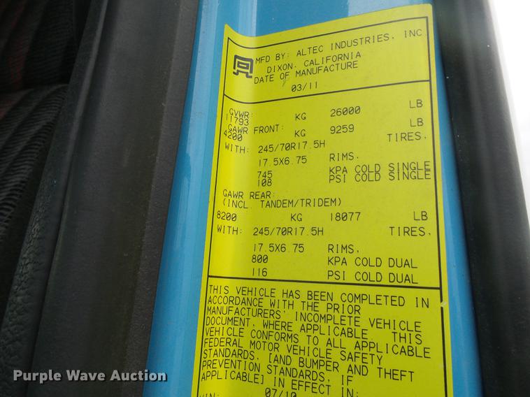 image for item DF7152 2010 Smith utility bed truck