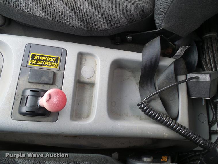 image for item DF7152 2010 Smith utility bed truck