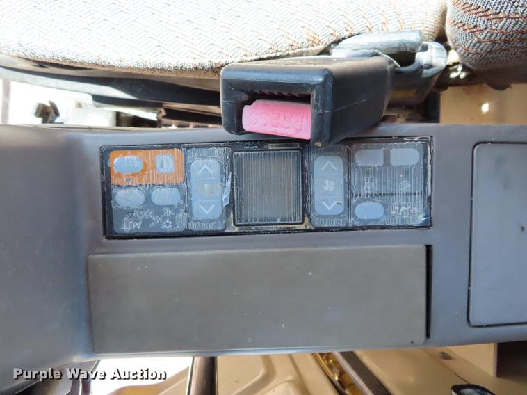 image for item DF7610 1999 Caterpillar 315B L excavator