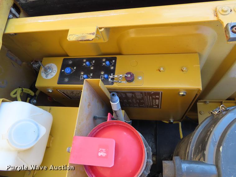 image for item DF7610 1999 Caterpillar 315B L excavator