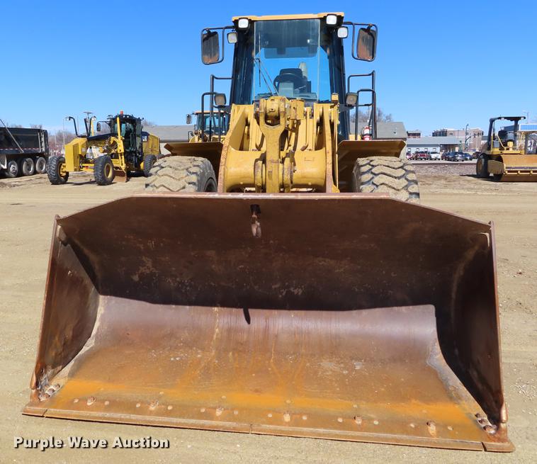 image for item DF7672 2002 Caterpillar 962G wheel loader