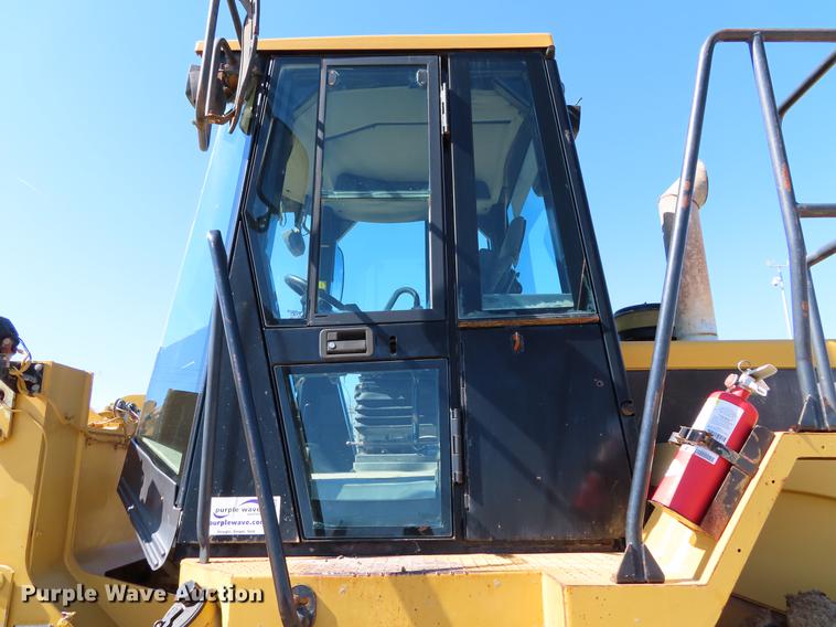 image for item DF7672 2002 Caterpillar 962G wheel loader