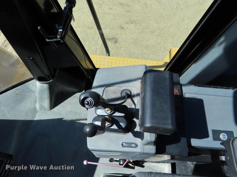 image for item DF7672 2002 Caterpillar 962G wheel loader