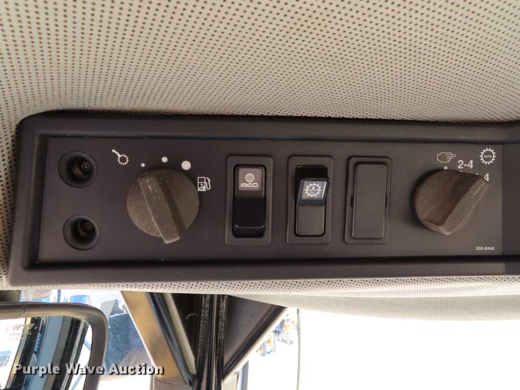 image for item DF7672 2002 Caterpillar 962G wheel loader