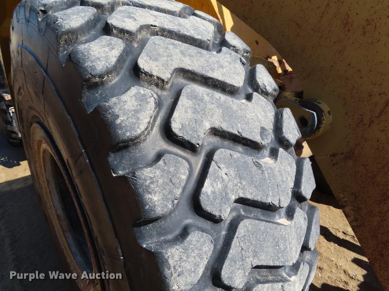 image for item DF7672 2002 Caterpillar 962G wheel loader