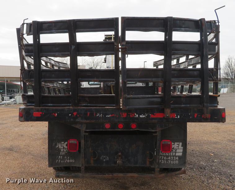 image for item DG3898 1992 Ford F700 flatbed truck with crane