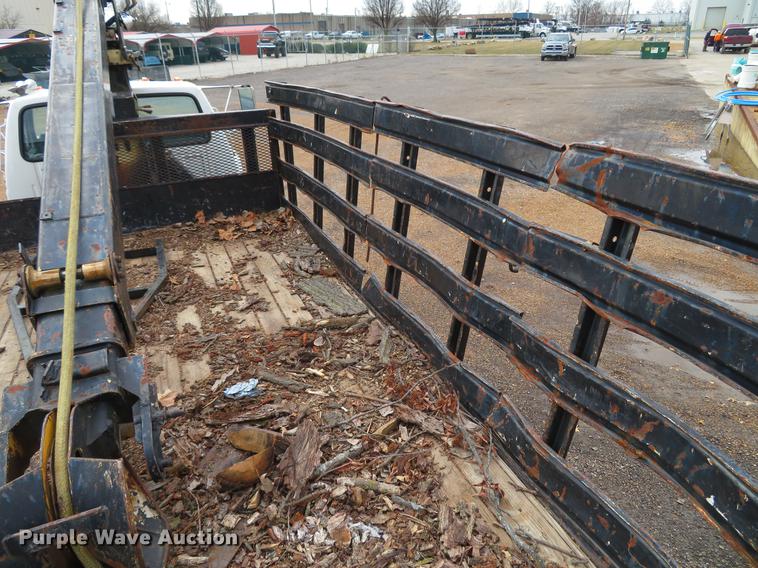 image for item DG3898 1992 Ford F700 flatbed truck with crane