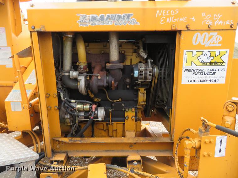 image for item DG3899 2007 Brush Bandit 200XP wood chipper