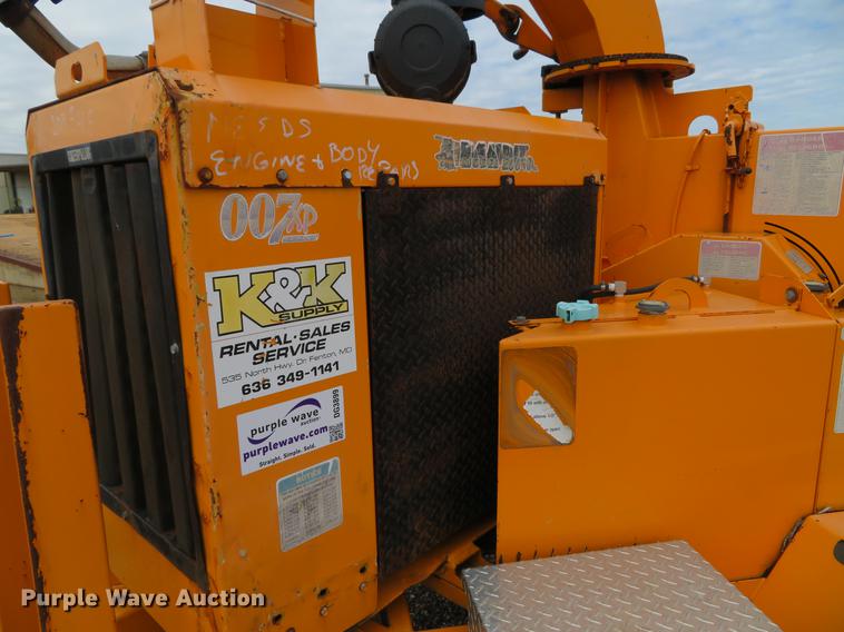 image for item DG3899 2007 Brush Bandit 200XP wood chipper