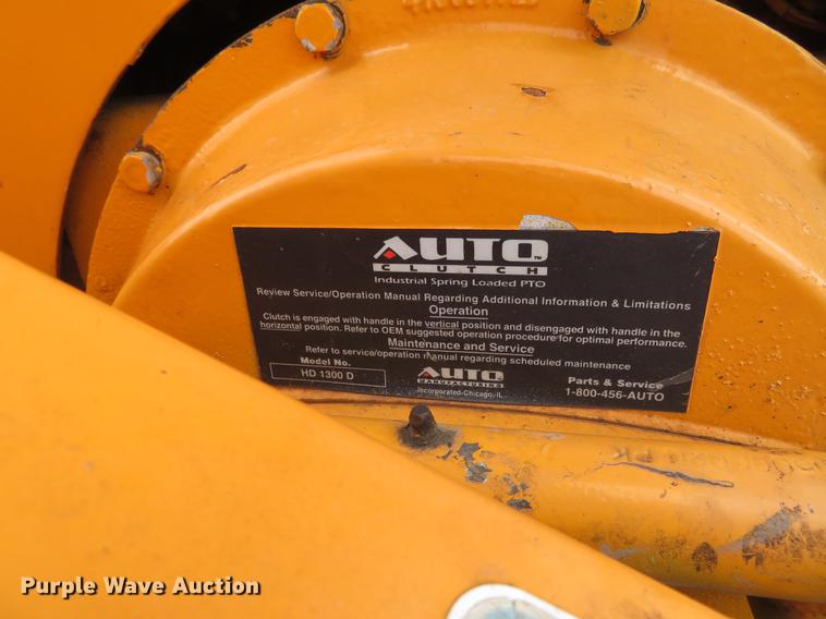 image for item DG3899 2007 Brush Bandit 200XP wood chipper