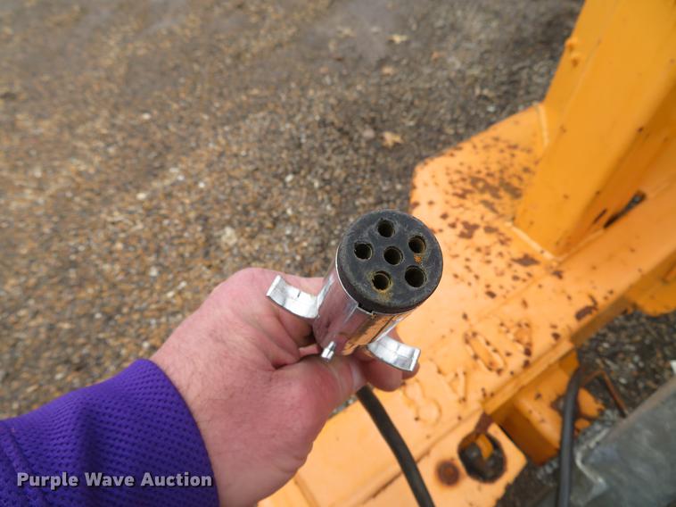 image for item DG3899 2007 Brush Bandit 200XP wood chipper