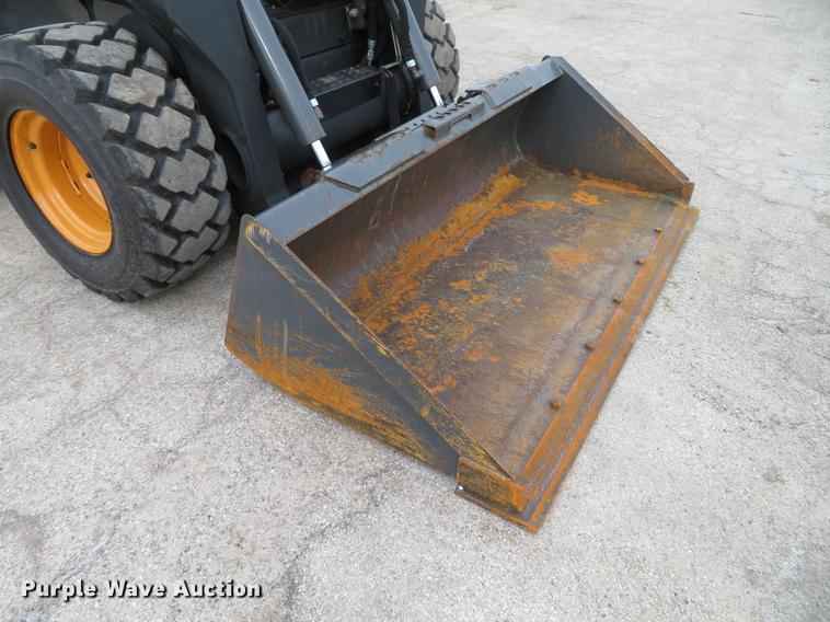 image for item DG3900 2014 Case SV250 skid steer