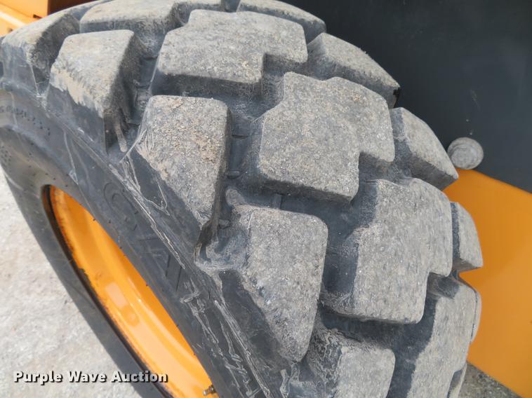 image for item DG3900 2014 Case SV250 skid steer