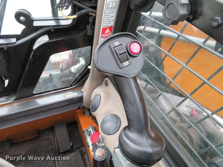 image for item DG3901 2014 Case SV250 skid steer