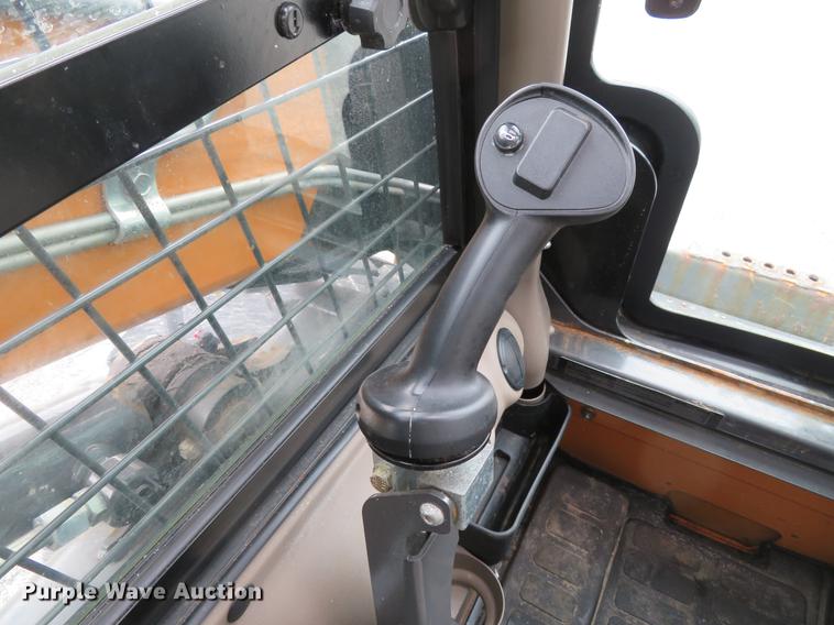 image for item DG3901 2014 Case SV250 skid steer