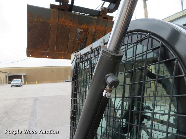 image for item DG3901 2014 Case SV250 skid steer