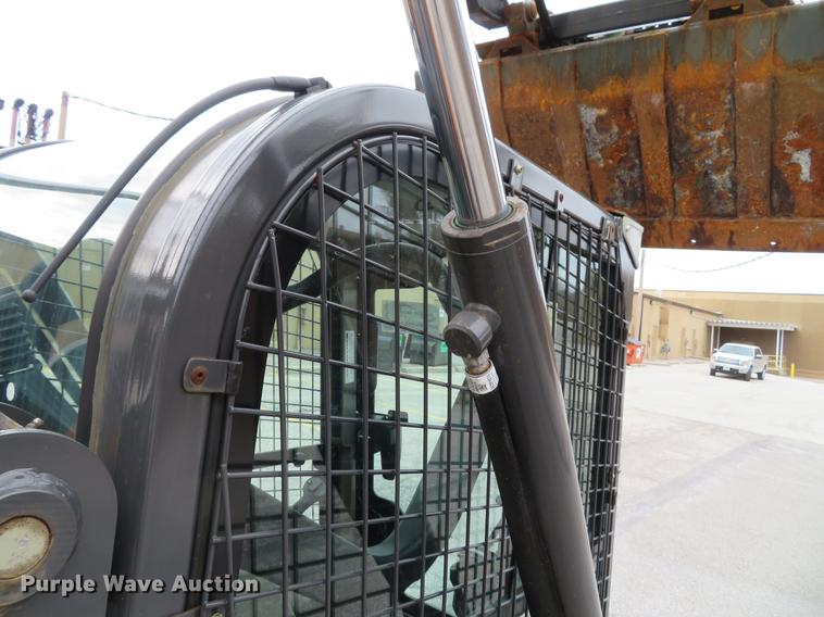 image for item DG3901 2014 Case SV250 skid steer