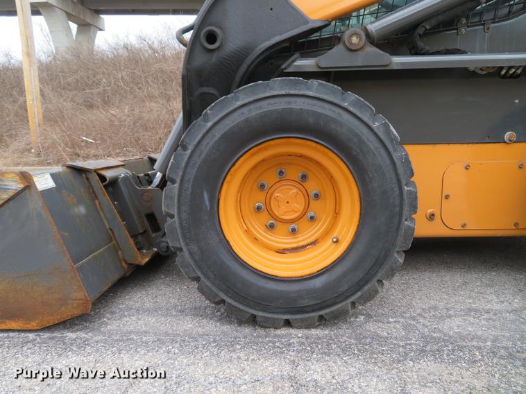 image for item DG3901 2014 Case SV250 skid steer