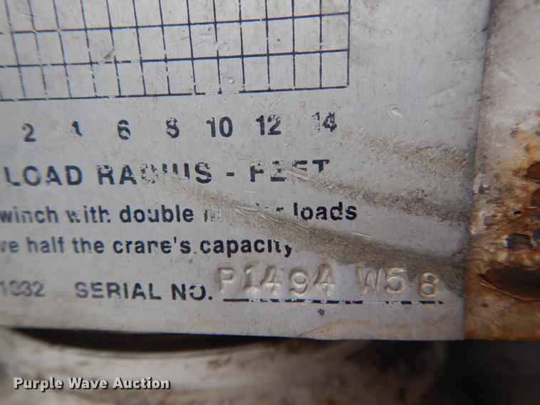 image for item DG3910 2003 GMC C5500 service truck with crane