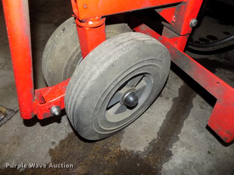 image for item DZ9648 2008 Hotsy 980SS pressure washer