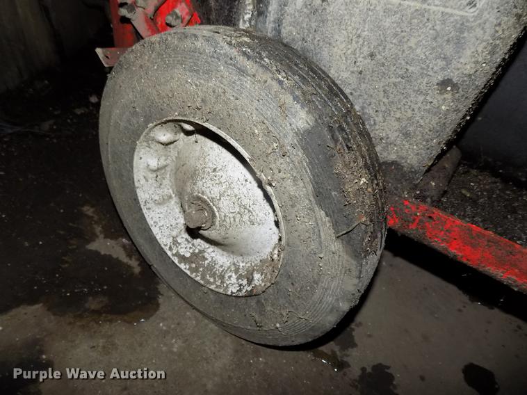 image for item DZ9648 2008 Hotsy 980SS pressure washer