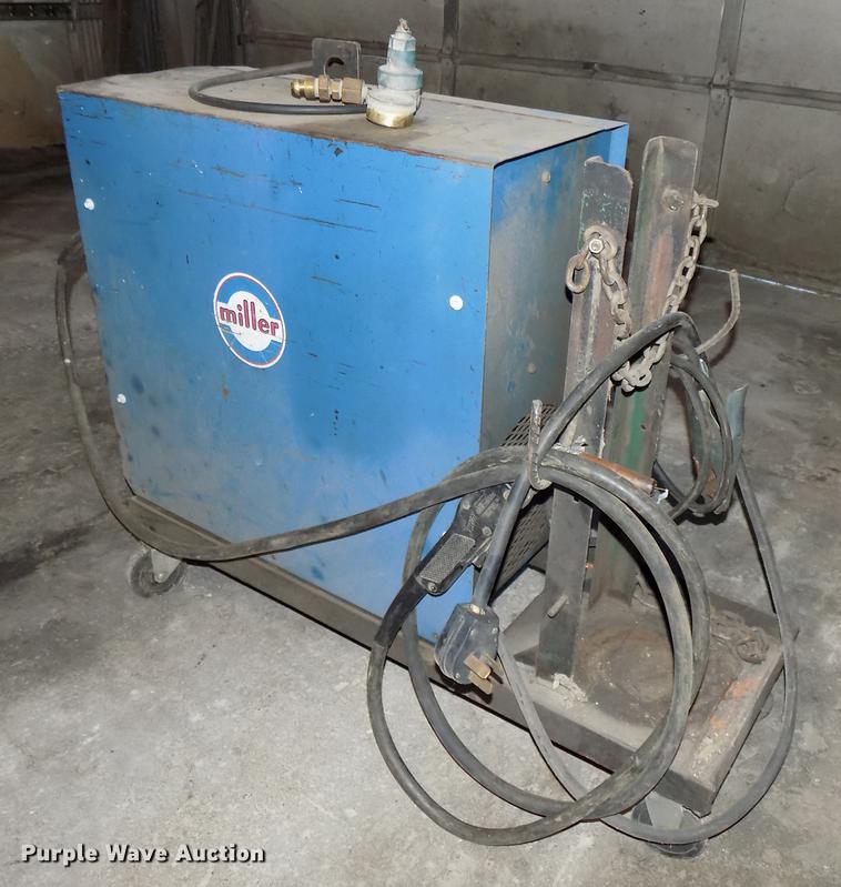 image for item DZ9651 Miller Millermatic 35 wire feed welder
