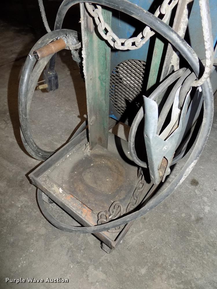 image for item DZ9651 Miller Millermatic 35 wire feed welder