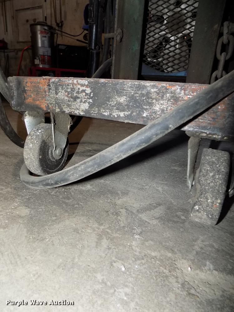 image for item DZ9651 Miller Millermatic 35 wire feed welder