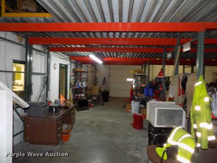 image for item DZ9660 Pallet racking