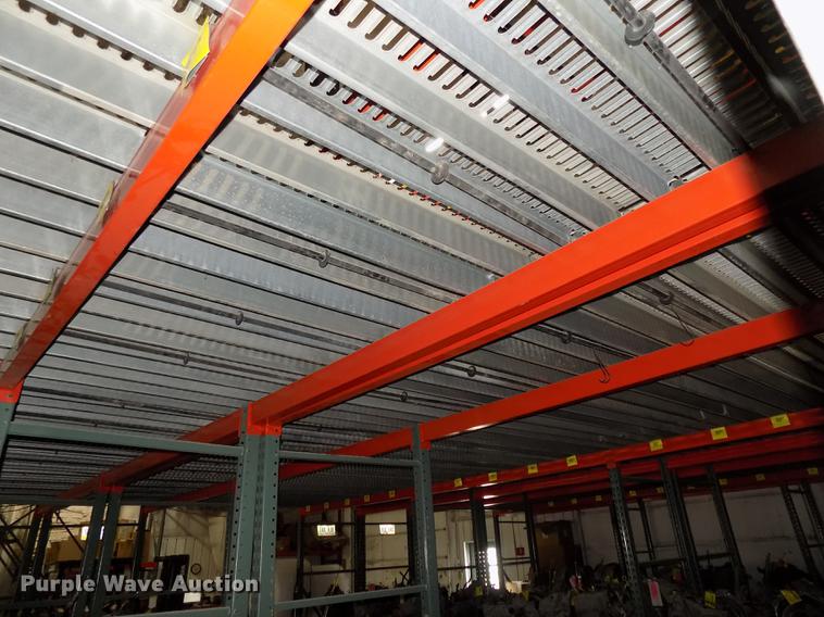 image for item DZ9660 Pallet racking