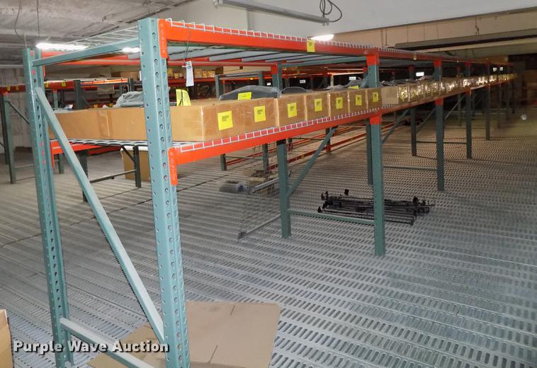 image for item DZ9661 Pallet racking