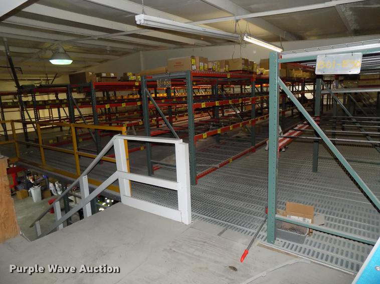 image for item DZ9661 Pallet racking