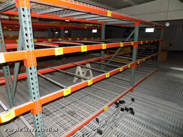 image for item DZ9661 Pallet racking