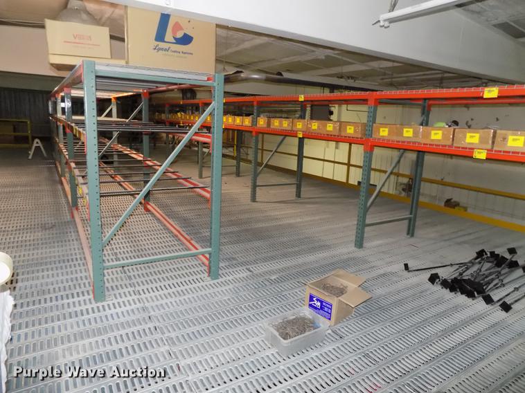 image for item DZ9661 Pallet racking