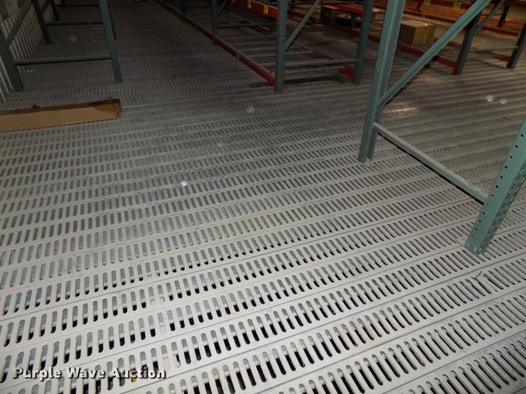 image for item DZ9662 Flooring and guard rail