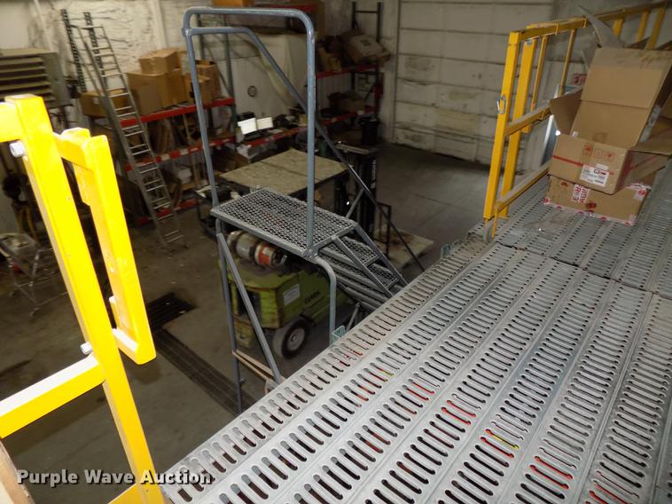 image for item DZ9662 Flooring and guard rail