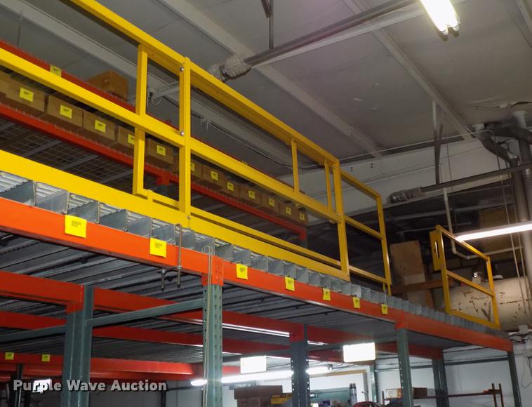 image for item DZ9662 Flooring and guard rail