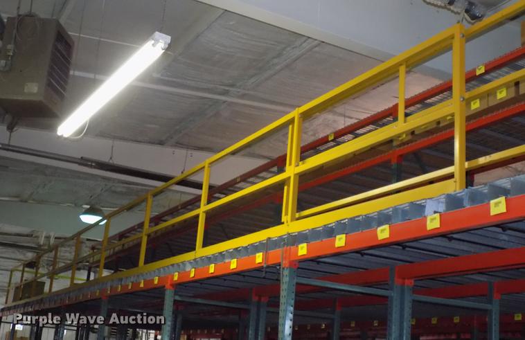 image for item DZ9662 Flooring and guard rail