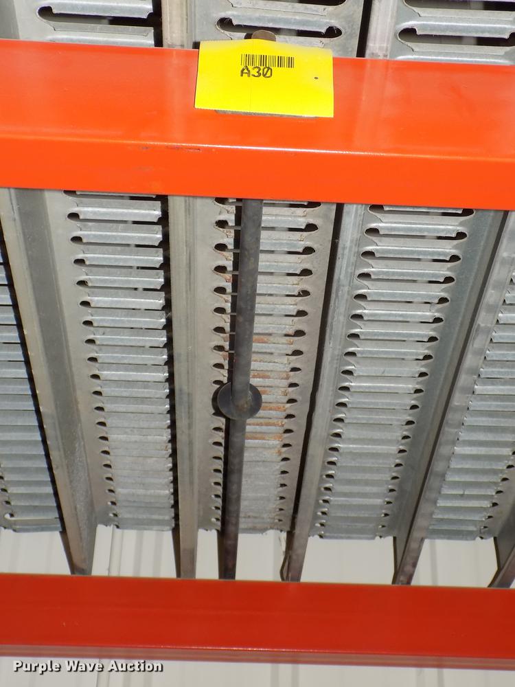 image for item DZ9664 Pallet racking