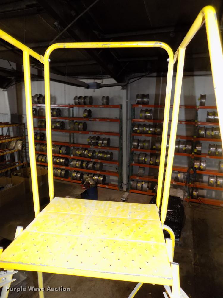 image for item DZ9666 Warehouse ladders