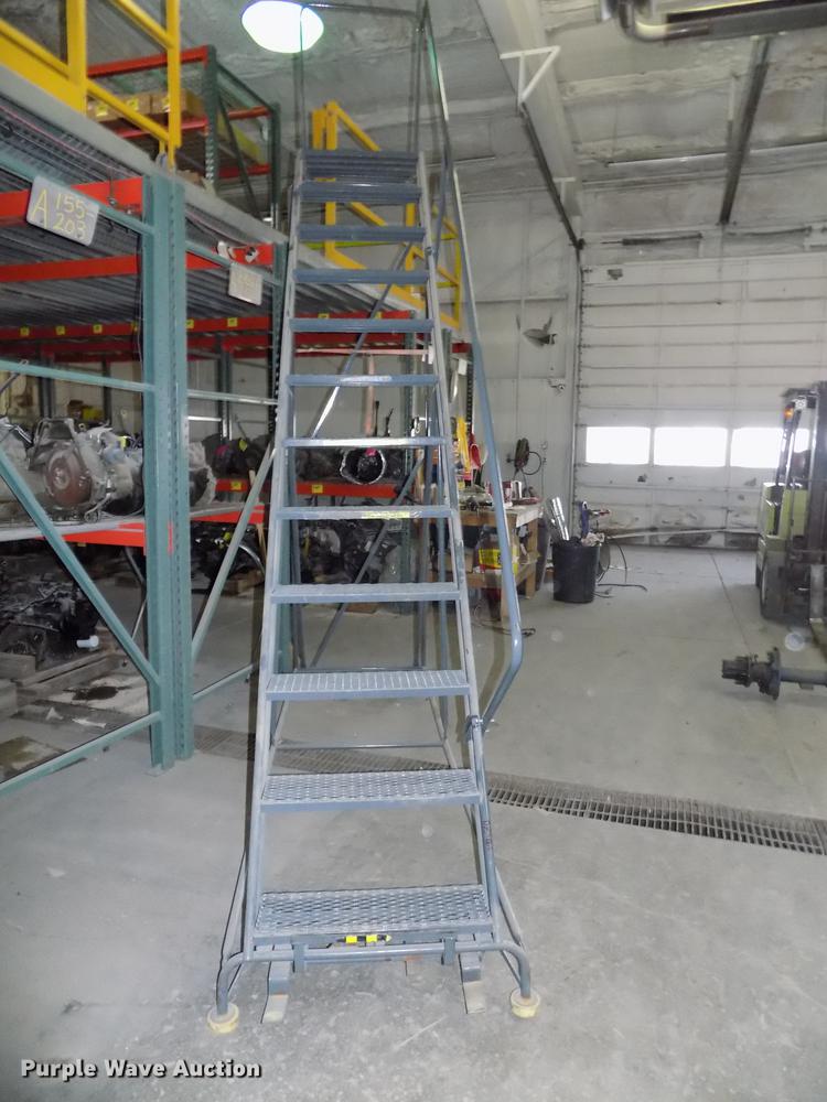 image for item DZ9666 Warehouse ladders