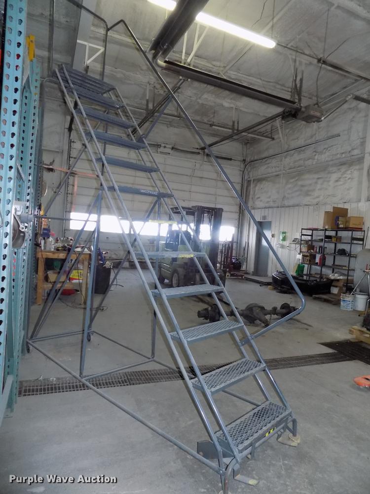 image for item DZ9666 Warehouse ladders