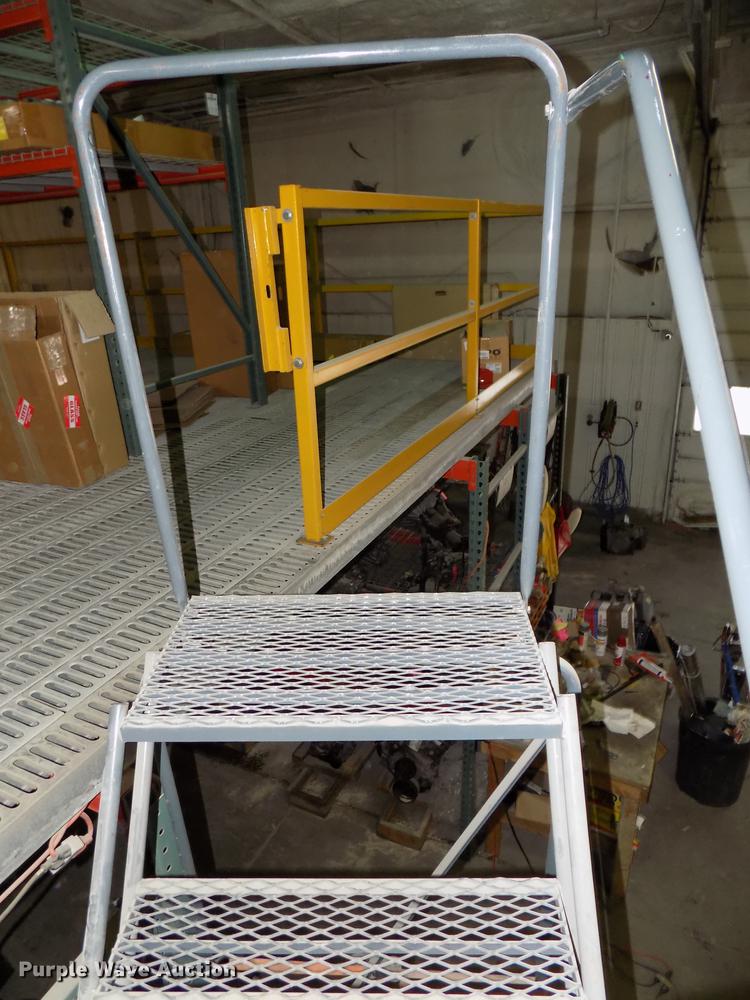 image for item DZ9666 Warehouse ladders