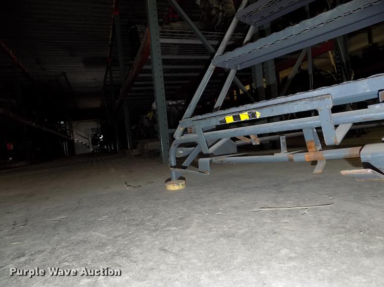 image for item DZ9666 Warehouse ladders