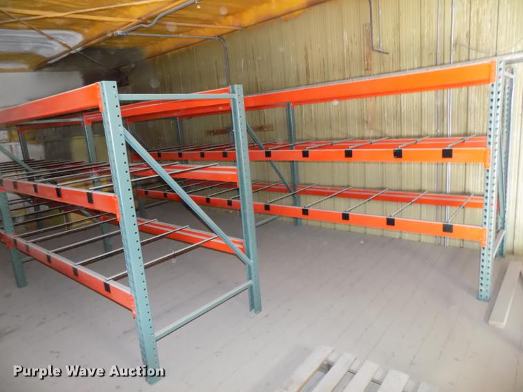 image for item DZ9667 Pallet racking
