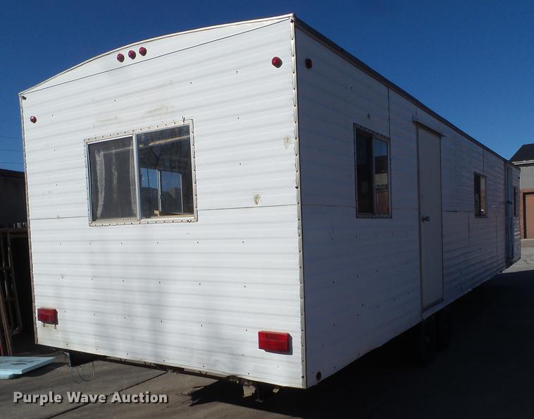image for item EM9128 1993 MFEI MF1040 office trailer