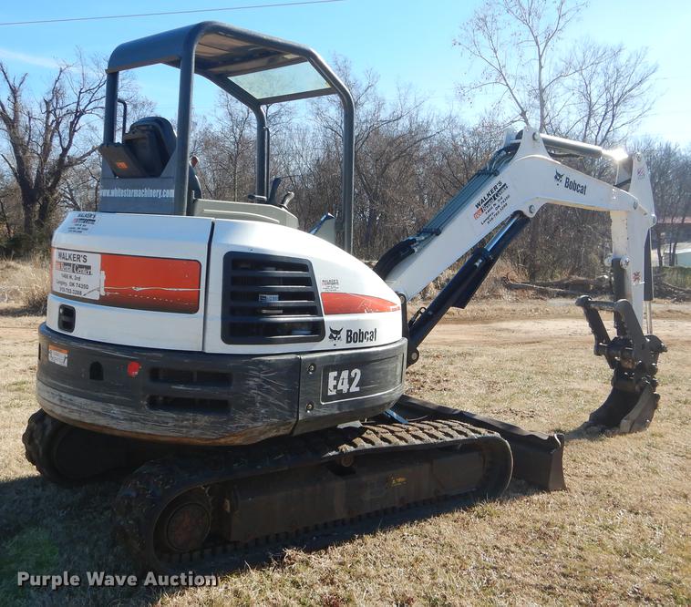 image for item EZ9785 2016 Bobcat E42 mini excavator