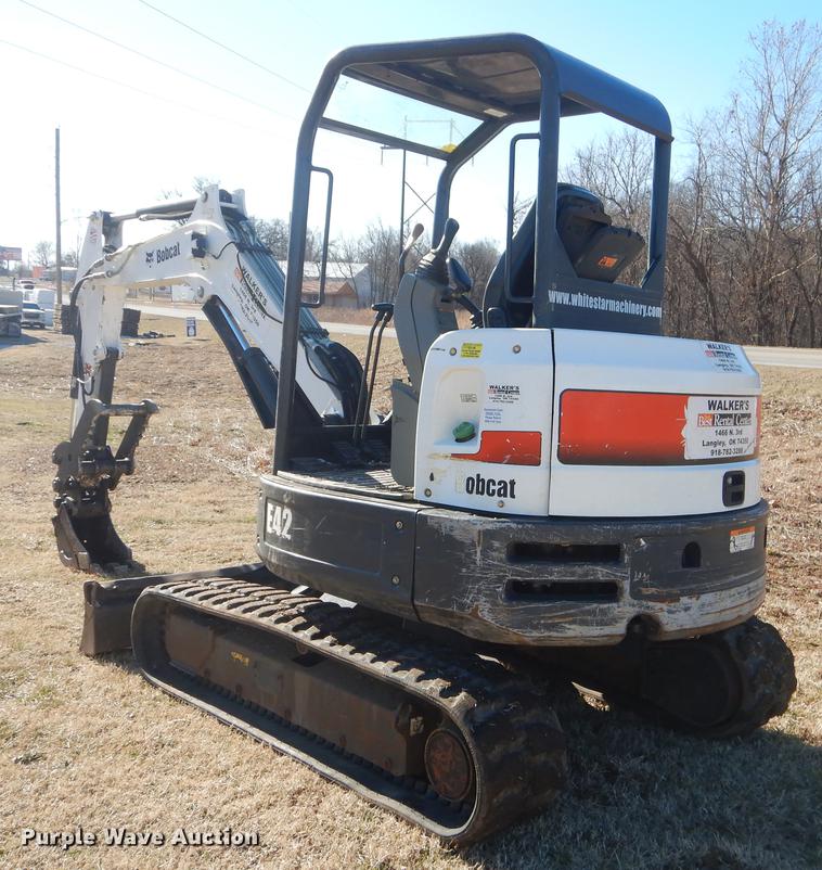 image for item EZ9785 2016 Bobcat E42 mini excavator