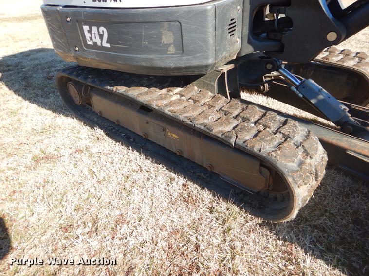 image for item EZ9785 2016 Bobcat E42 mini excavator