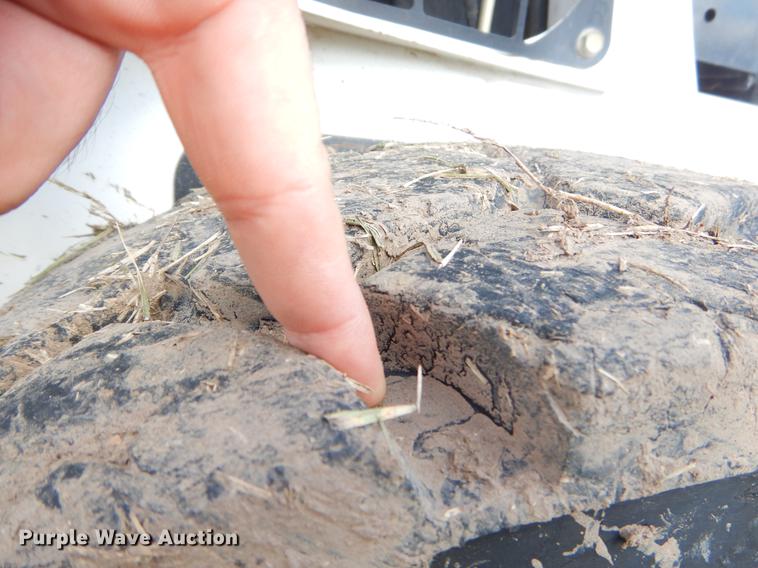 image for item EZ9786 2013 Bobcat S530 skid steer